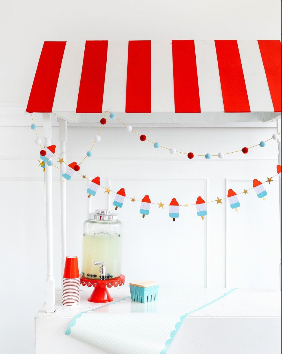 Bomb Pop Banner Set