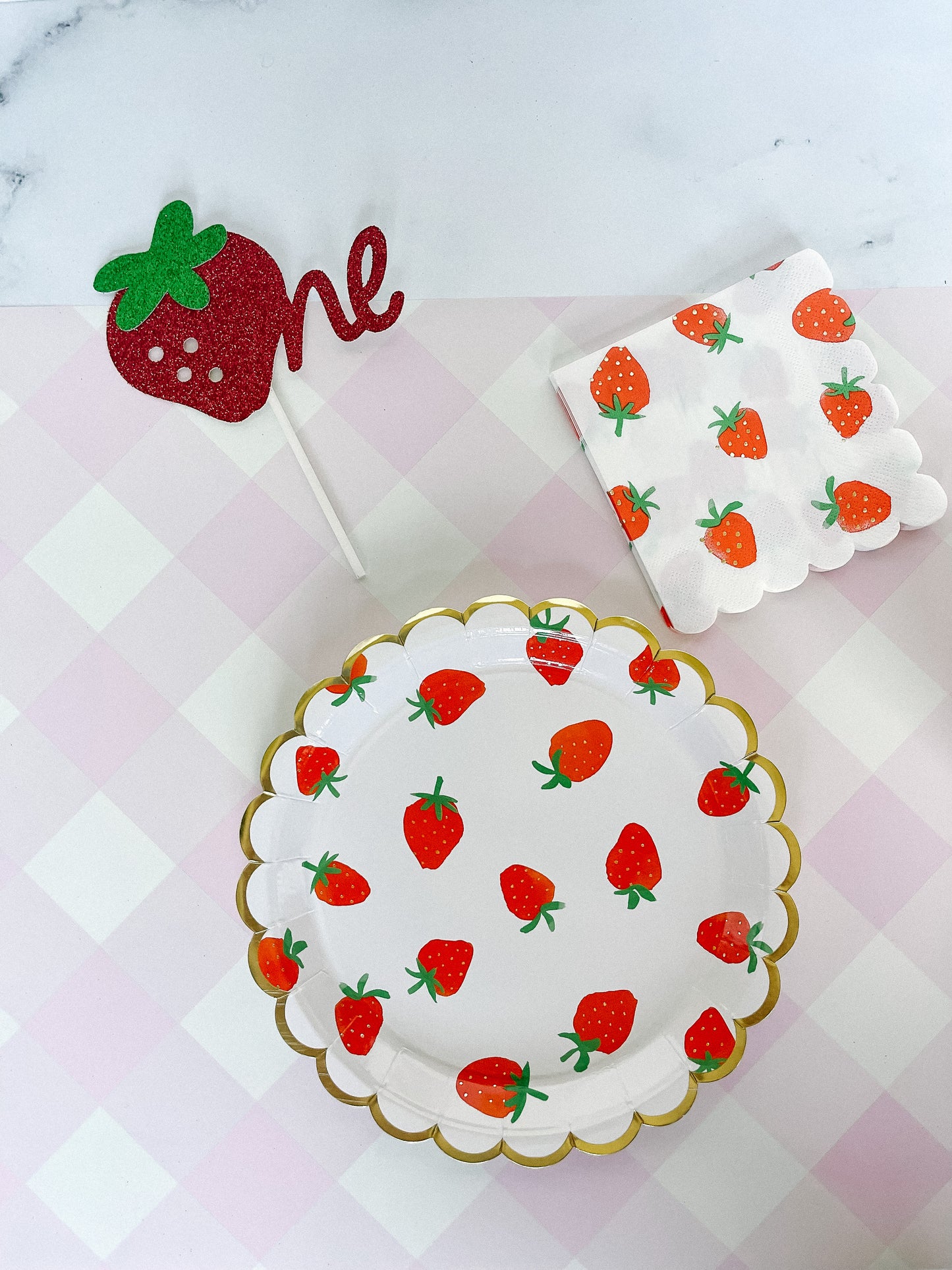 Deluxe Berry Sweet Party Box